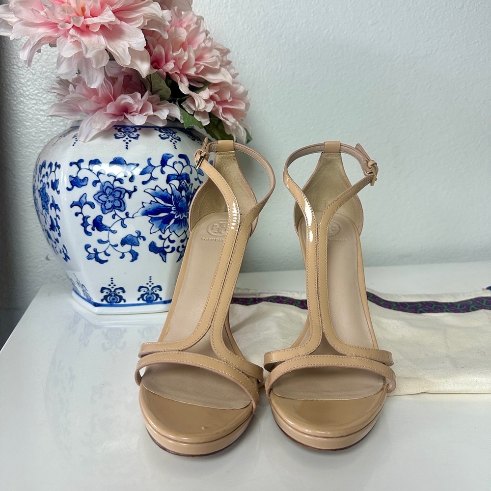 Tory Burch Shelley Nude Patent Leather Platform Heel Strappy Sandal